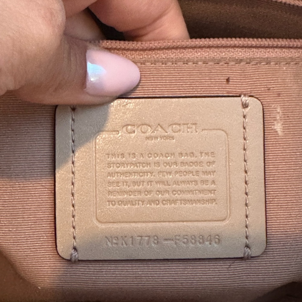 Coach Tan Leather Tote Minimalist Design - Picture 7 of 14